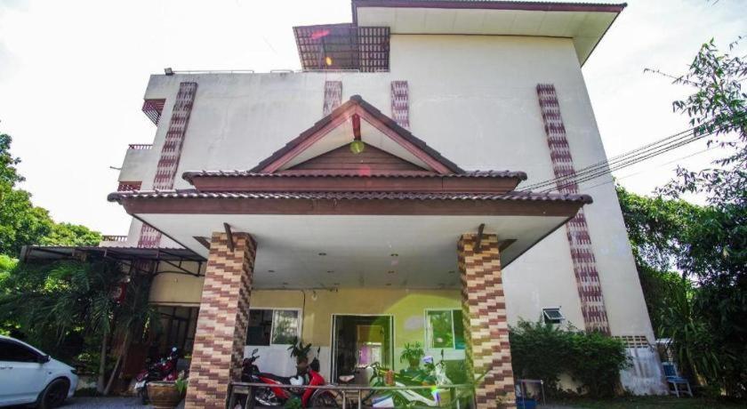 Oyo 384 Ban Sabaidee Hotel Phra Nakhon Si Ayutthaya Exterior foto